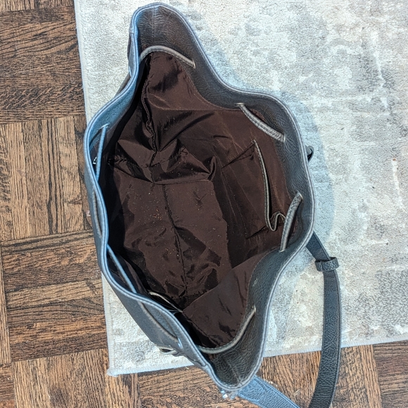 Mat & Nat Grey Bucket Bag EUC - Picture 4 of 5